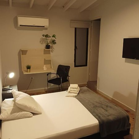 Hotel La Carpita Медельїн Екстер'єр фото