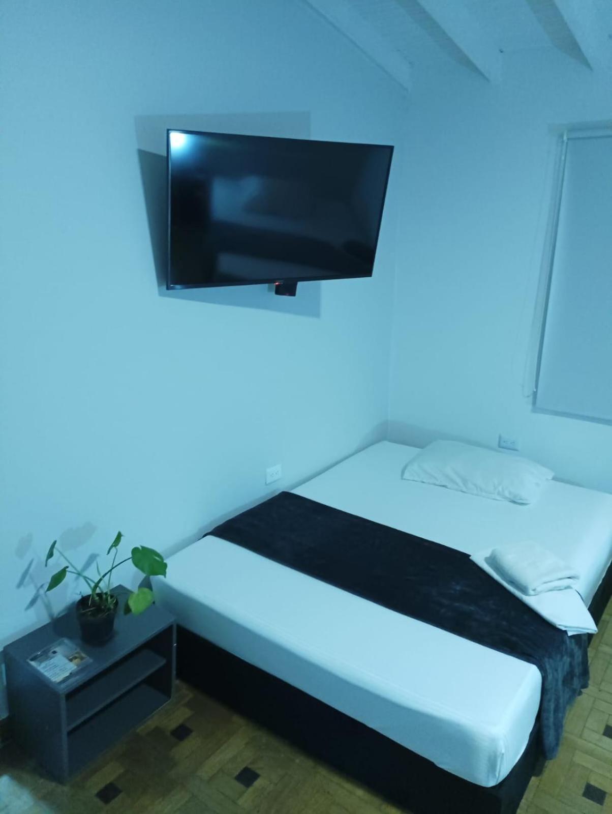 Hotel La Carpita Медельїн Екстер'єр фото